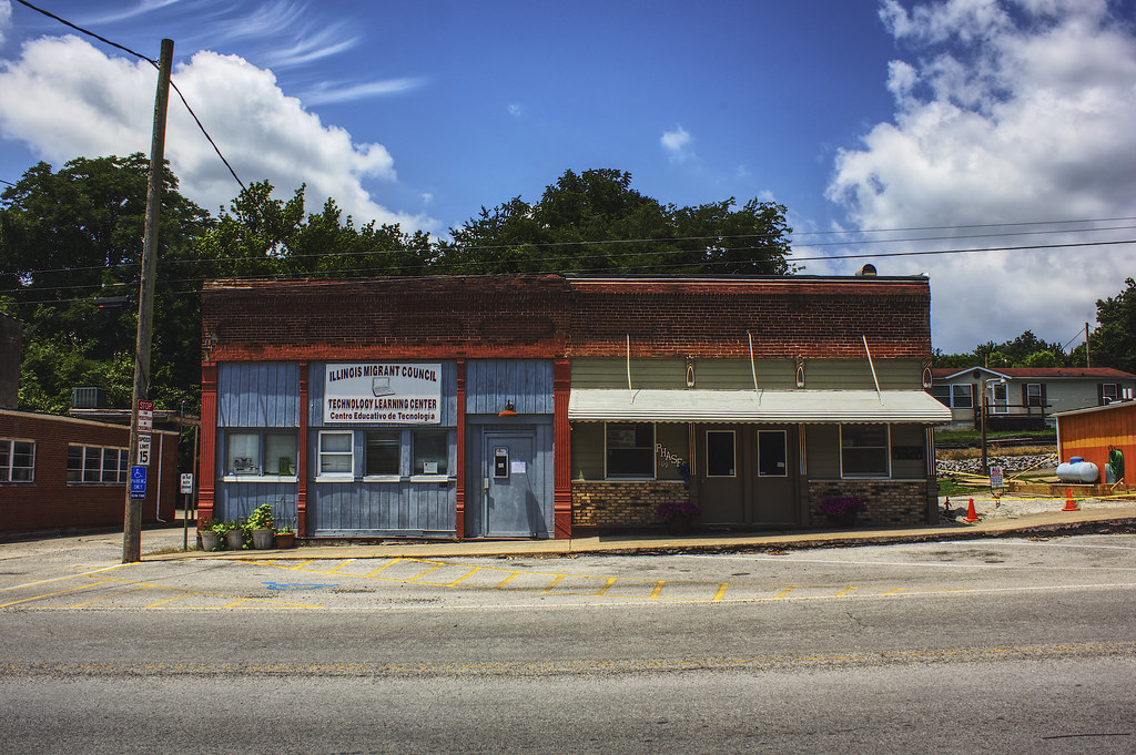 Cobden, IL 02 This is a Mesker building which is tw… Flickr
