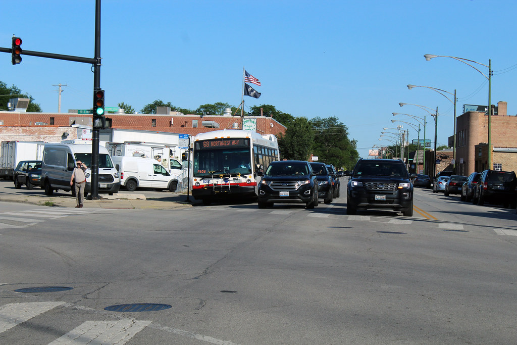 CTA 8251 Northwest HighwayBryn Mawr mbernero Flickr