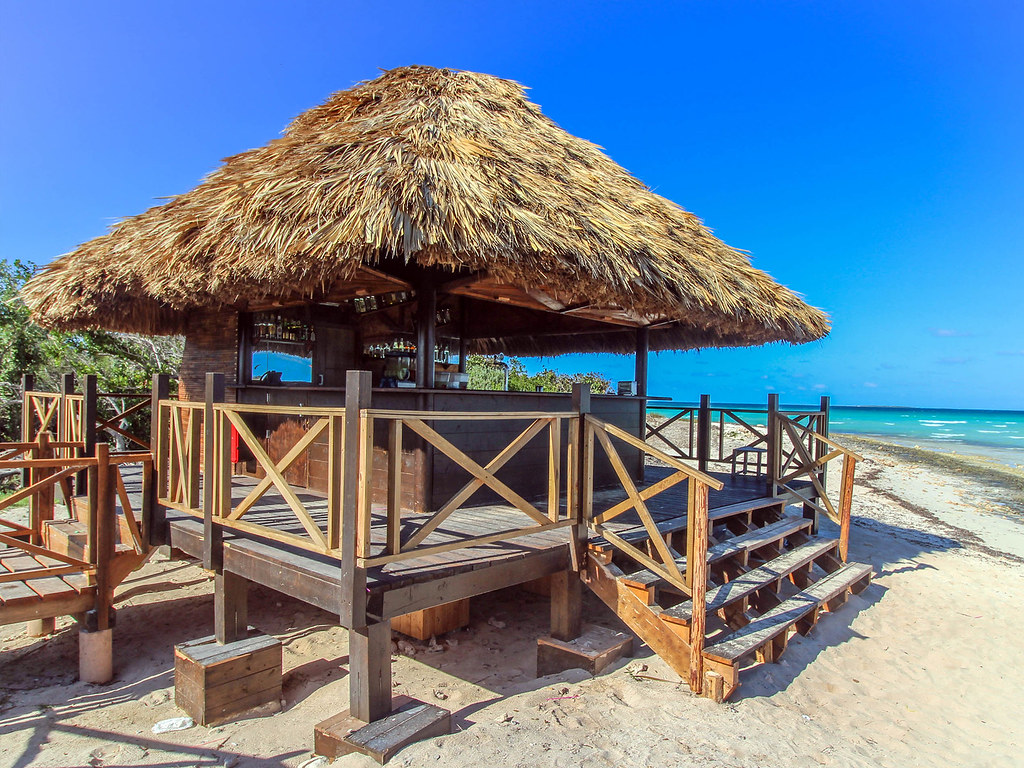 cayobeachbarsdr2 Grand Muthu Cayo Guillermo juanporeilly Flickr