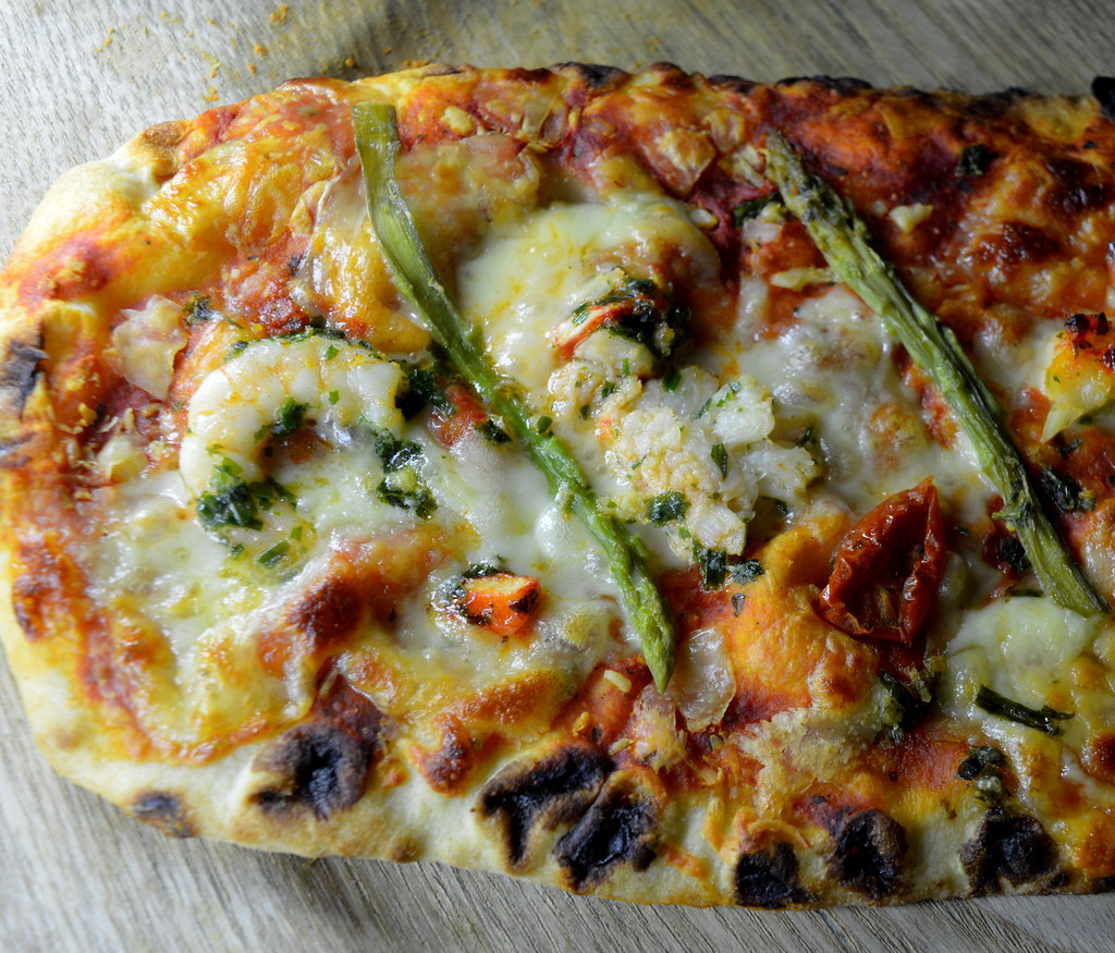 Stone Baked Flat Bread with Sun Dried Tomato, Asparagus, K… Flickr
