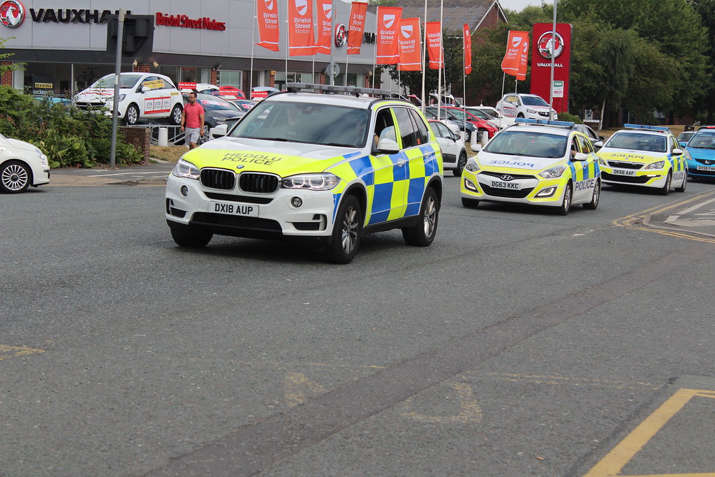 Cheshire Constabulary Convoy Cheshire Constabulary DX18AUP… Flickr