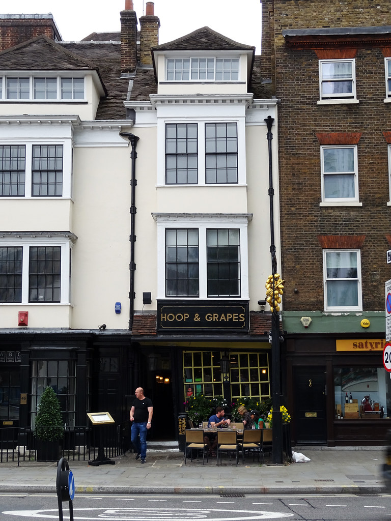 The Hoop and Grapes, 47 Aldgate High St, London EC3N 1AL Flickr