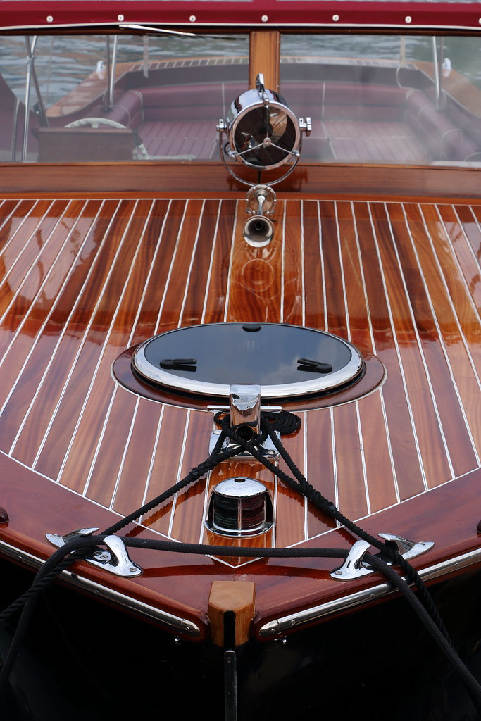 Henley Boat Beautiful decking on an unknown boat at Henley… Flickr