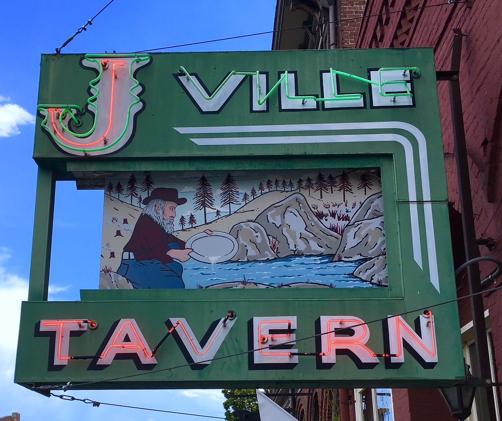 J Ville Tavern sign Vintage neon sign in Jacksonville, Ore… Patrick