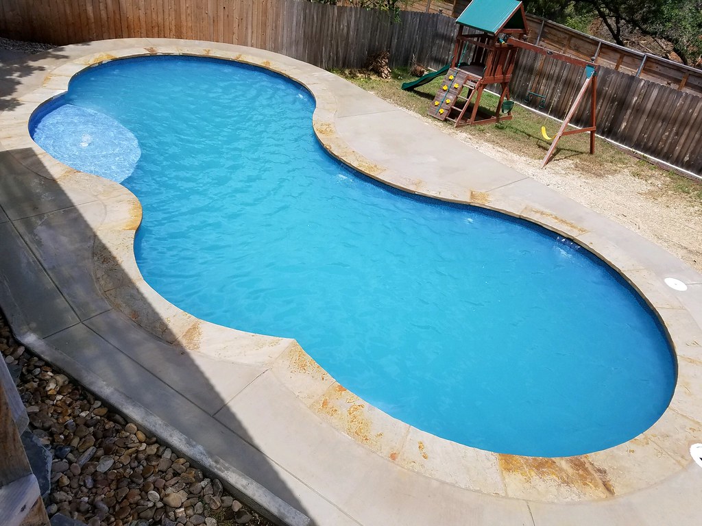 Gemini 16' x 32' fiberglass pool with Oklahoma flagstone c… Flickr