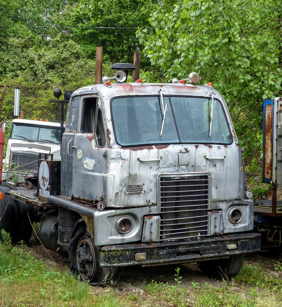 Howard Trucking's Rusty Old International Emeryville COE T… Flickr