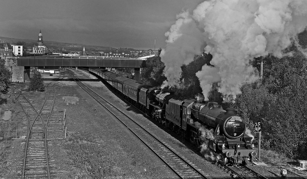 The Tin Bath in Monochrome Pair of Black Fives 44871 + 454… Flickr