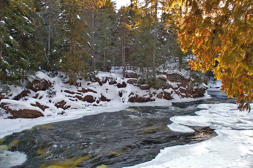 Rivière Ouareau's felicity Rivière Ouareau near Rawdon, a… Flickr
