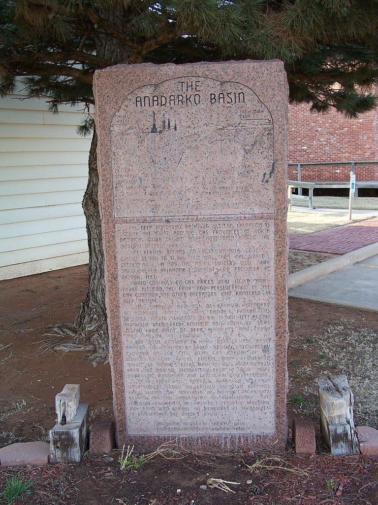 The Anadarko Basin Marker Old Town museum complex, Elk Cit… Flickr