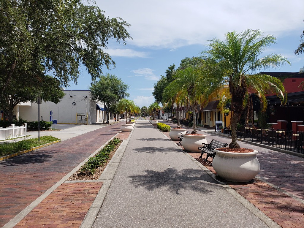Tarpon Springs Enjoying my walk through downtown Tarpon Sp