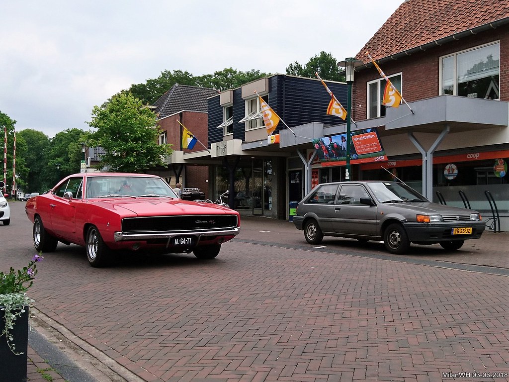 Dodge Charger 1968 Al 64 77 Nissan Sunny 1 4 1990 Yb Flickr