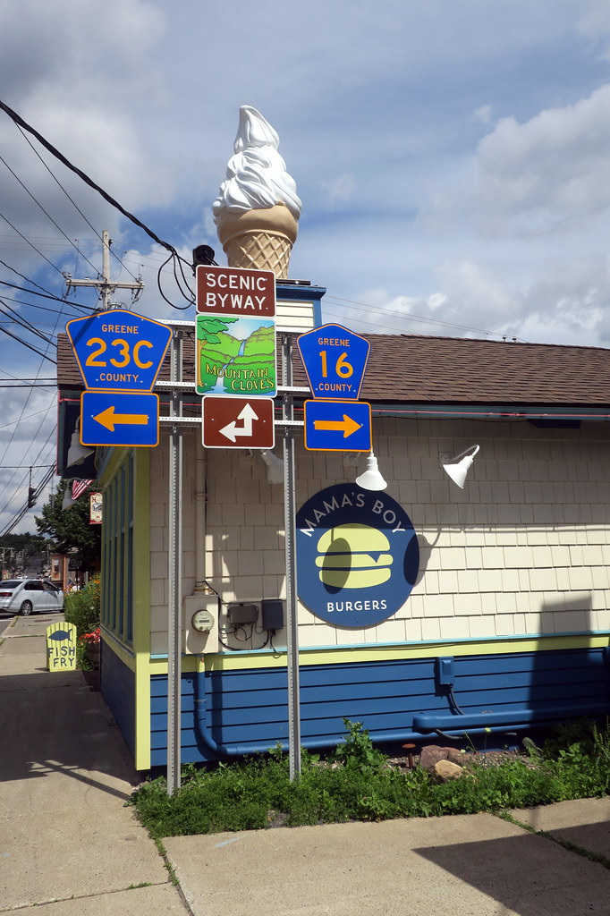 NY Tannersville Mama's Boy Burgers a photo on Flickriver
