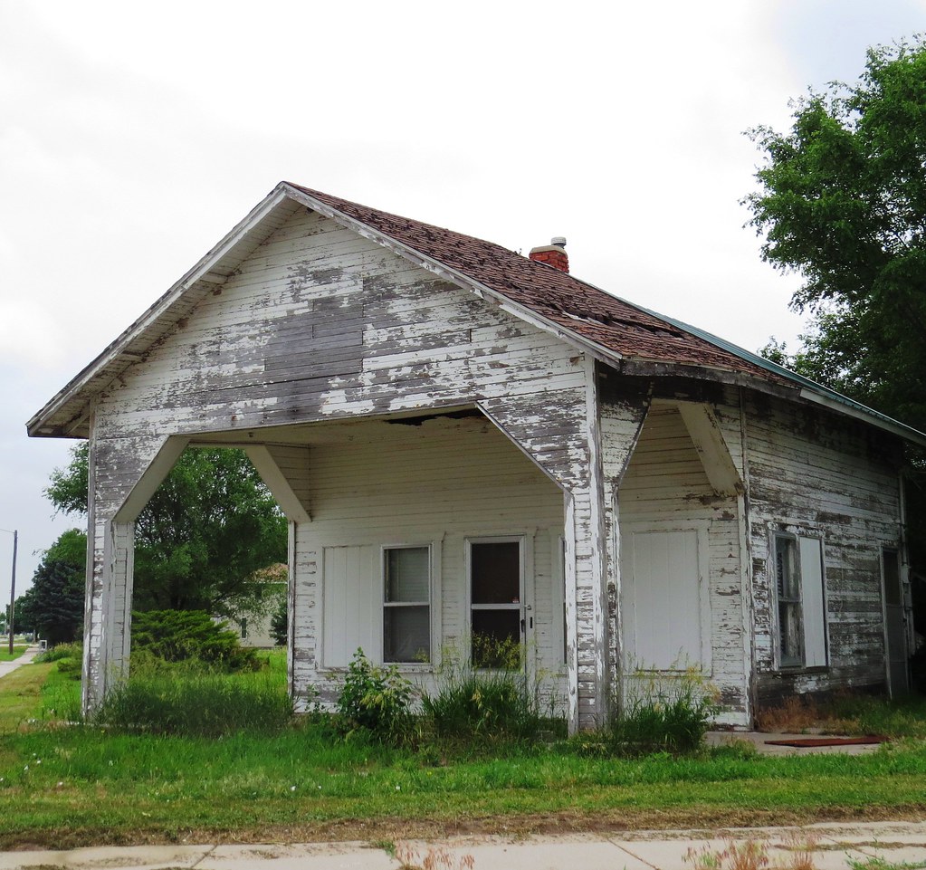 Cozad, Nebraska . Thom Karmik Flickr