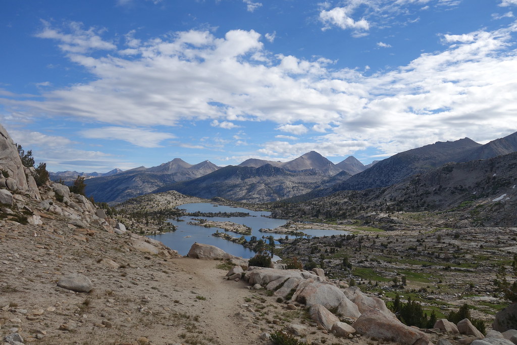 DSC02091 Looking north from Selden Pass to Marie Lake Eric