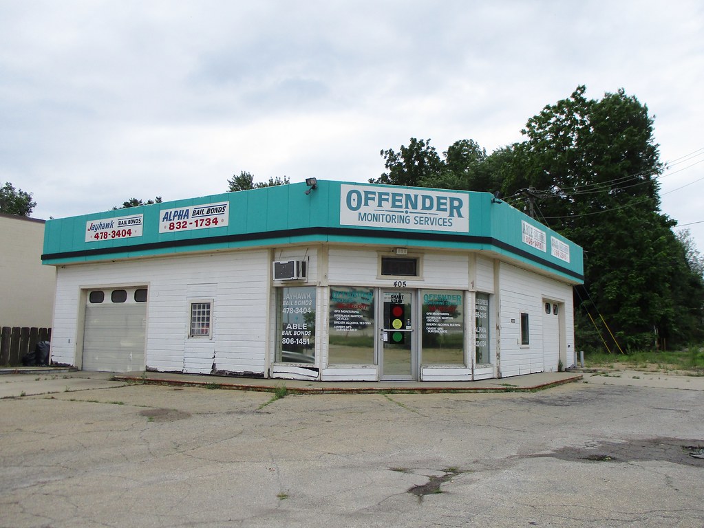 Amoco Gas Station Topeka,KS Former Amoco Gas Station locat… Flickr
