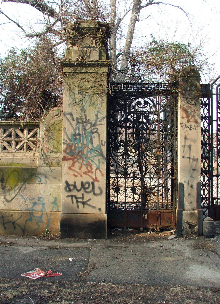 Mount Hope Cemetery, Elmont, NYC This is Mount Hope Cemete… Flickr
