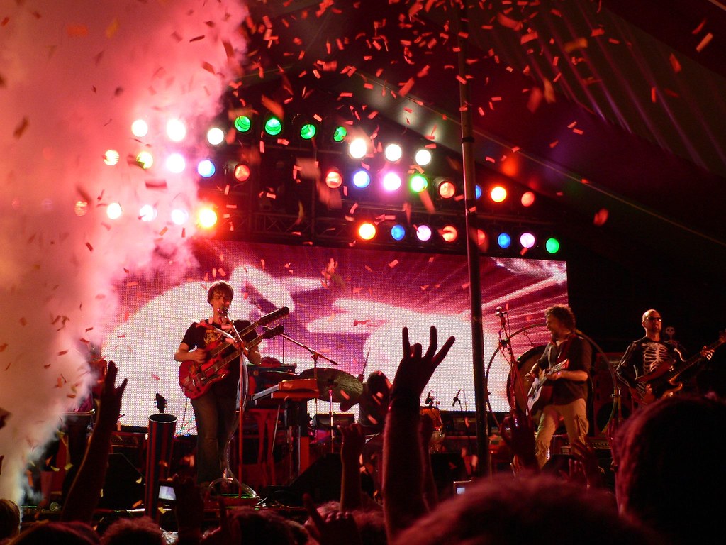 Flaming Lips Jannus Landing 41407 Flaming Lips live at… Flickr