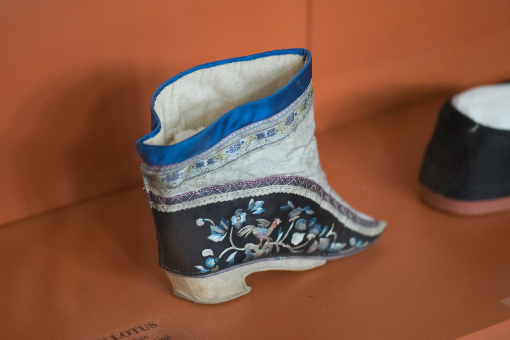 Chinese footbinding shoe Redpath Museum, McGill Universit… Flickr