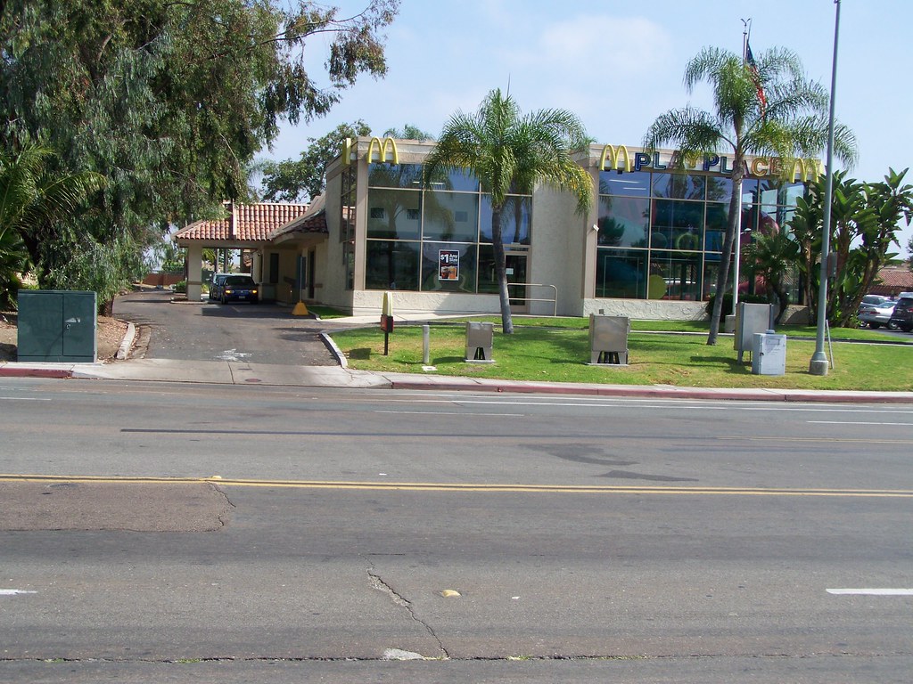 100_4223 4350 Palm Avenue,San Diego,California ncokecan Flickr