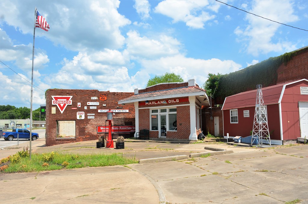 Oklahoma, Hominy, Marland Oils Gas Station © Earl C. Leath… Flickr