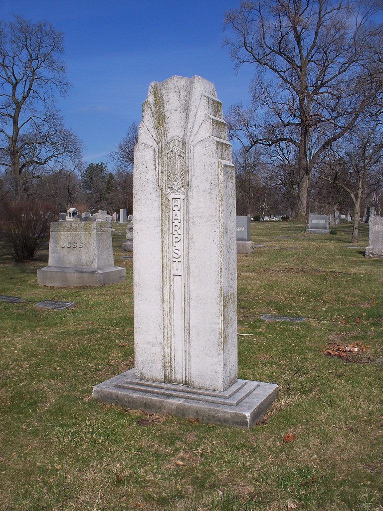 OH Toledo Woodlawn Cemetery 18 Monument at Woodlawn Ceme… Flickr