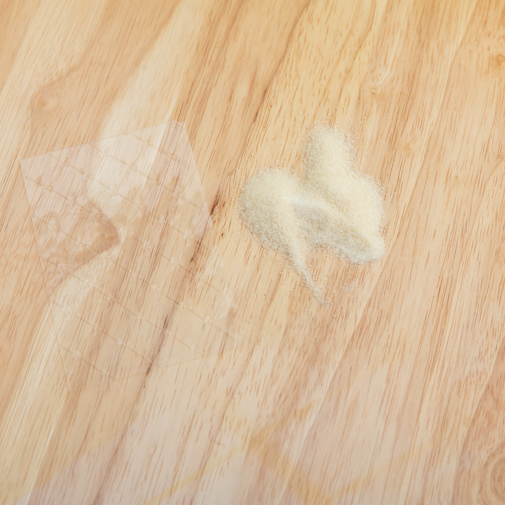 Gelatin powder and gelatine sheet. Gelatin powder and gela… Flickr