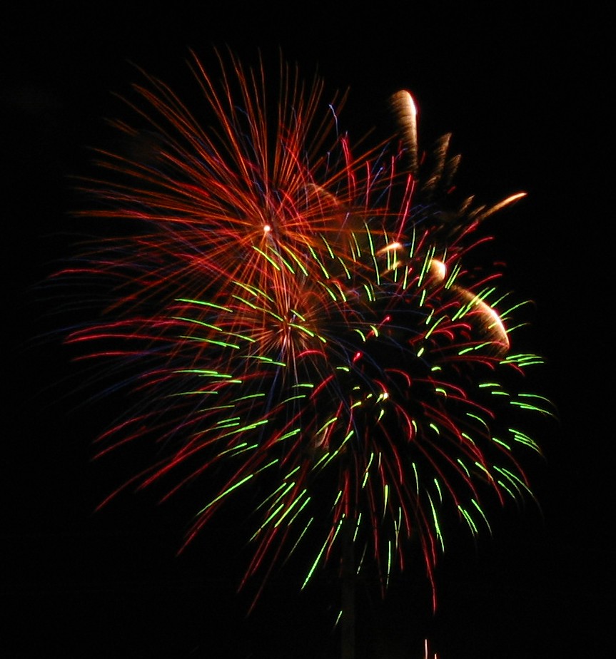 4th of July 2005 Fireworks in Altoona Iowa geotagged Douglas