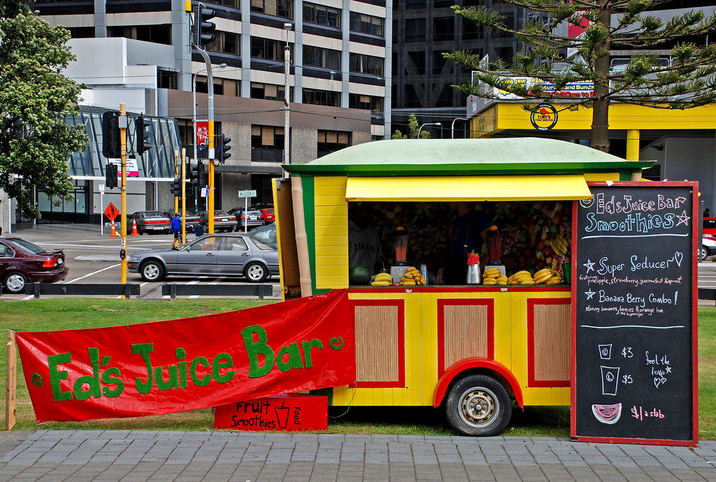Ed's Juice Bar, Wellington, New Zealand, 17 Feb. 2007 Flickr
