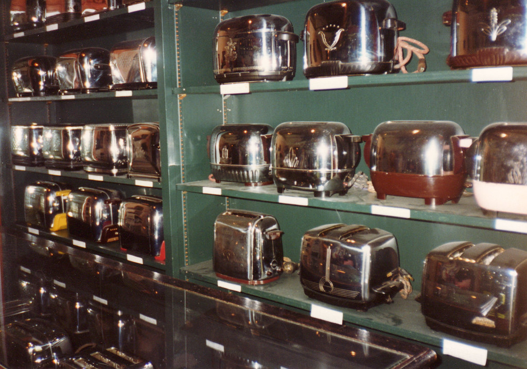 THE TOASTER MUSEUM IS AWESOME! The best thing I've found i… Flickr