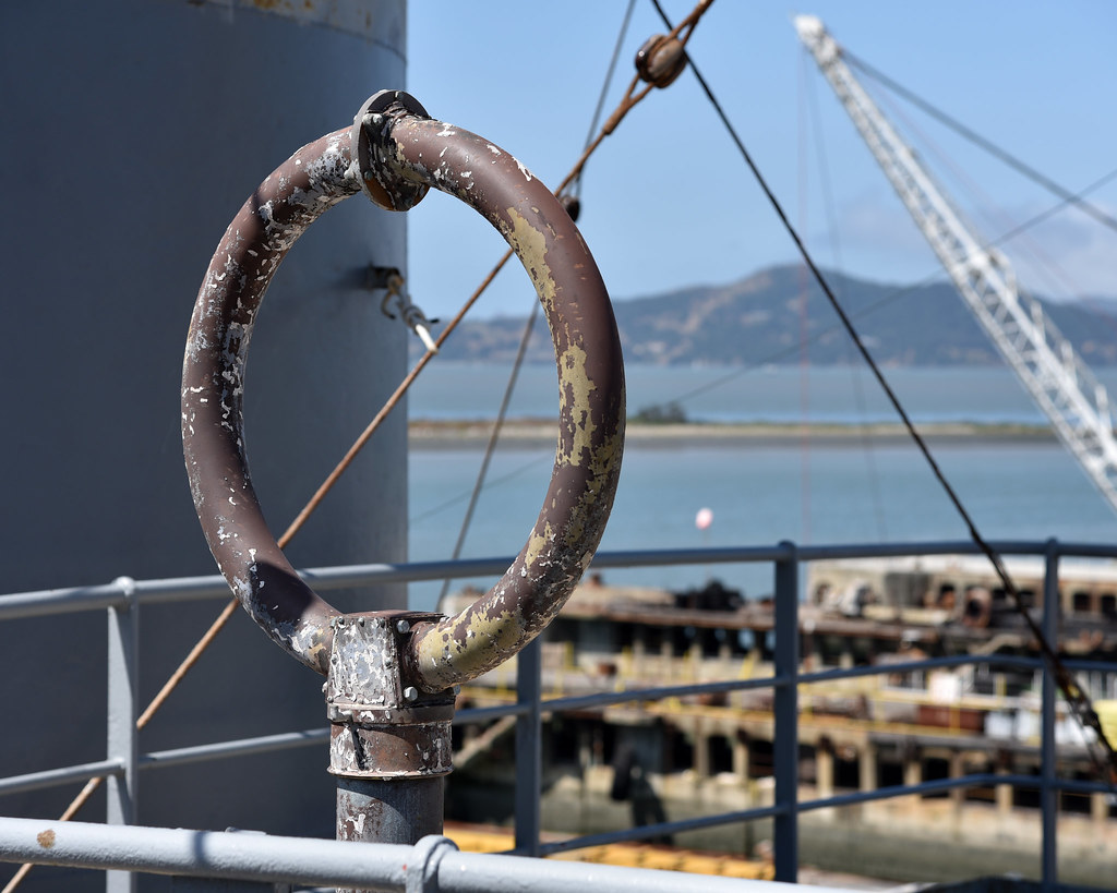 Radio Direction Finder Loop Antenna a photo on Flickriver