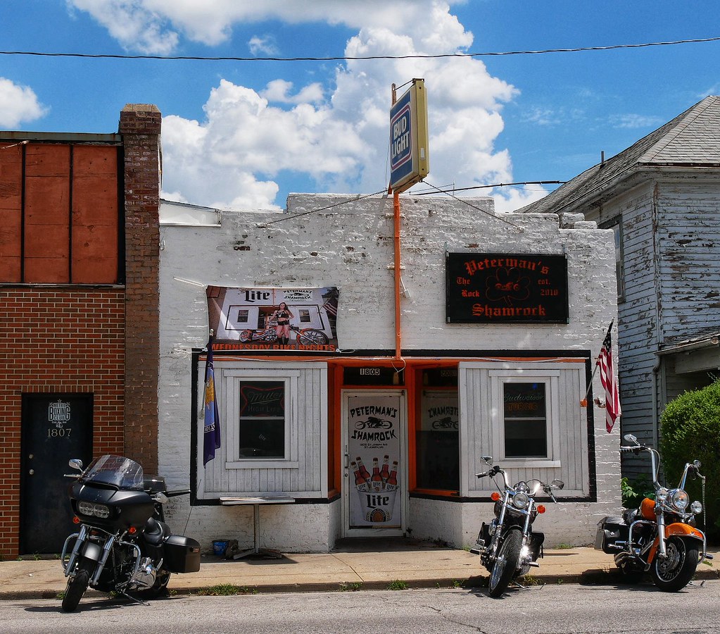 PETERMAN'S SHAMROCK BIKER BAR Saint Joseph, Missouri USA… Flickr