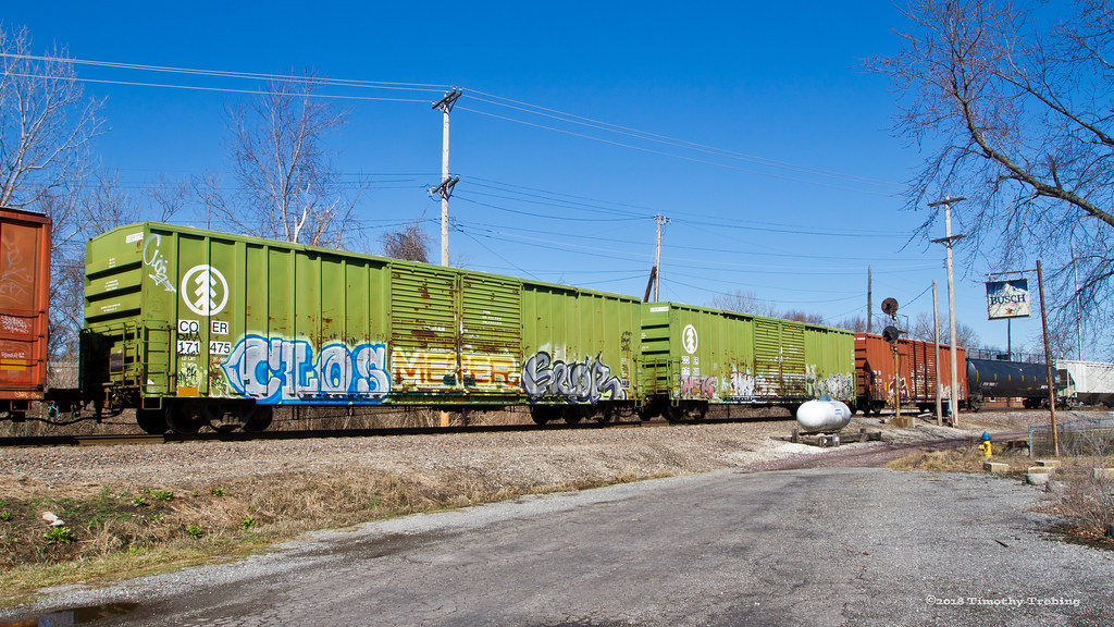 Crab Orchard Boxes A few green box cars with Crab Orchard … Flickr