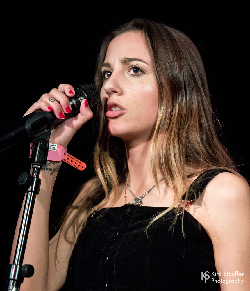 Cloves SXSW 2018 Cloves (Kaity Dunstan) performs on Marc… Flickr