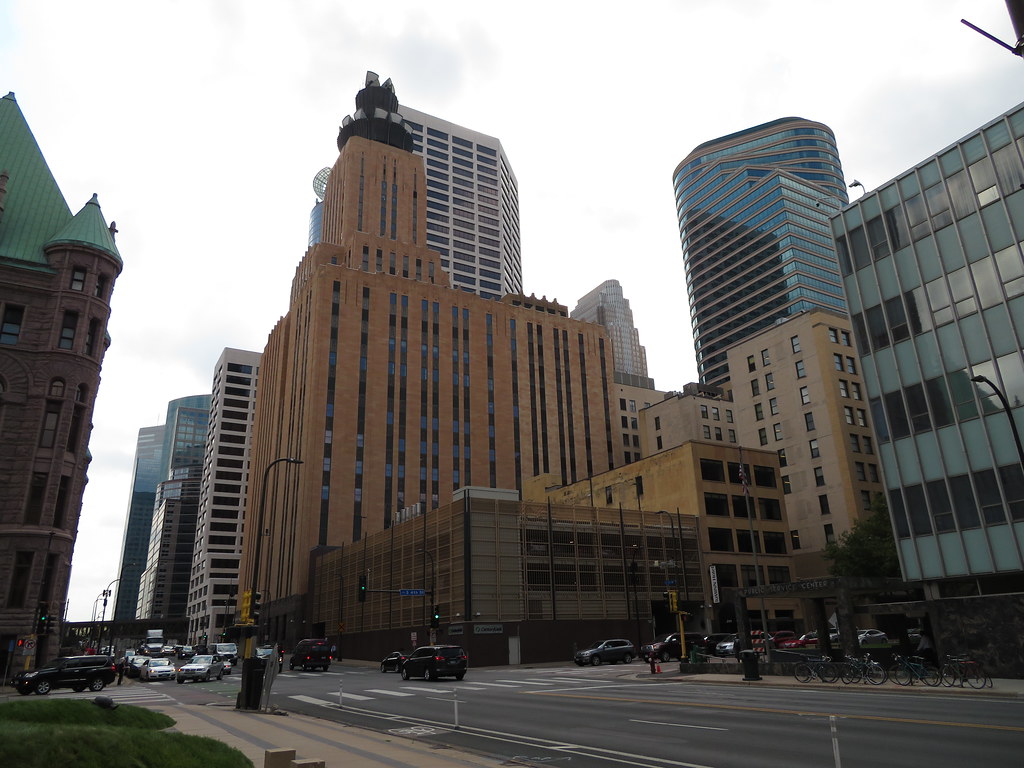CenturyLink Building, Minneapolis, Minnesota The CenturyLi… Flickr