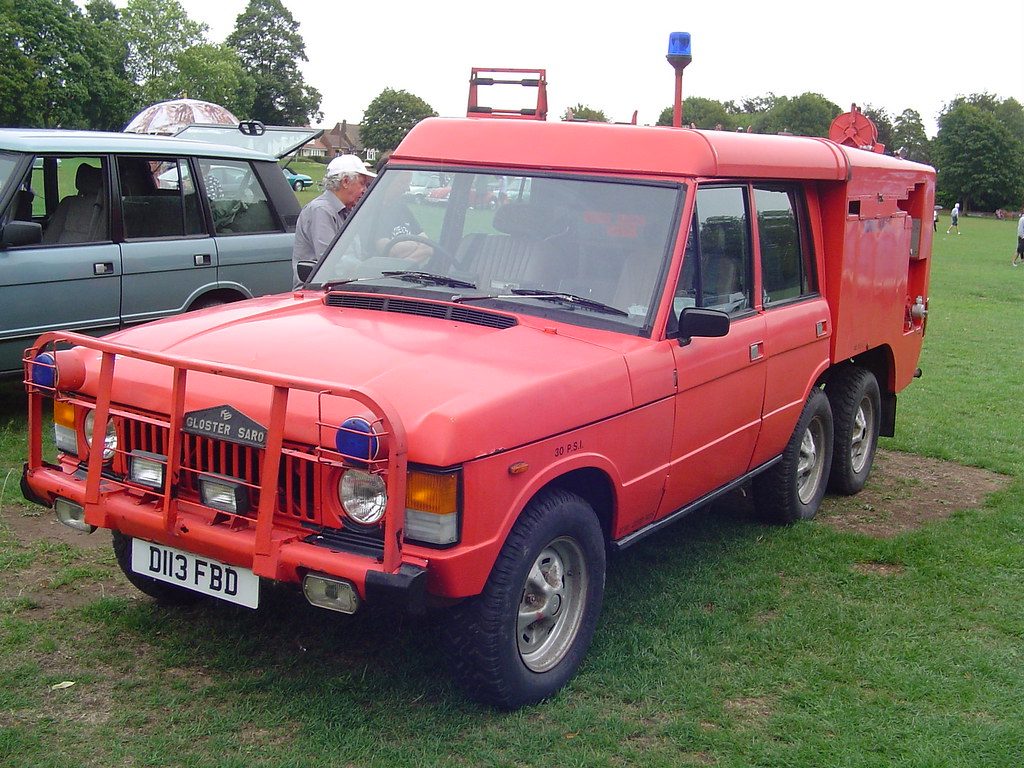 D113 FBD Range Rover Fire Engine seen Saffron Walden Motor… Flickr