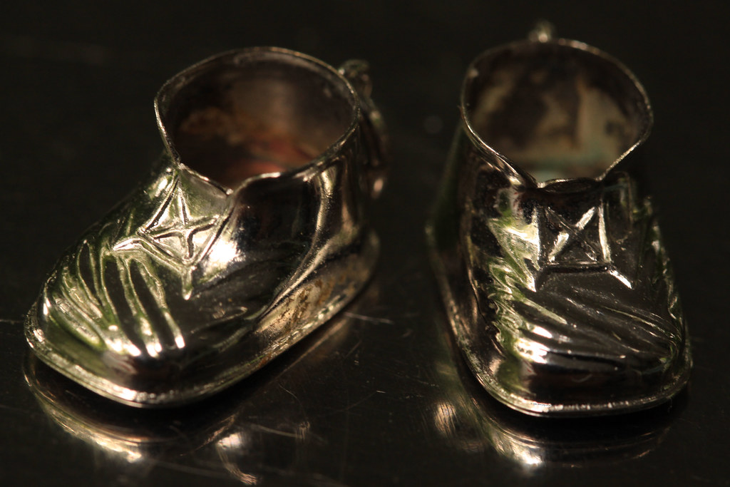 "For sale baby shoes, never used." Ernest Hemingway was o… Flickr