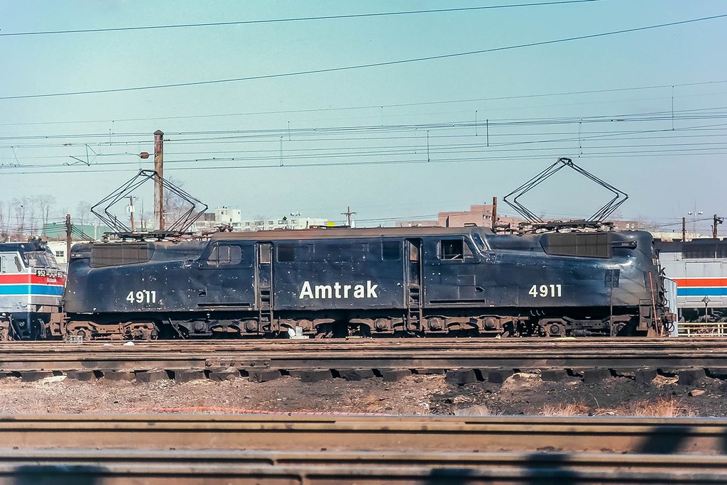 Amtrak 4911 at Ivy City Pennsylvania Railroad GG1 4911 rol… Flickr