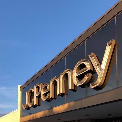 JCPenney (Valley View Mall) Sign upgrade and lens replacem… Flickr