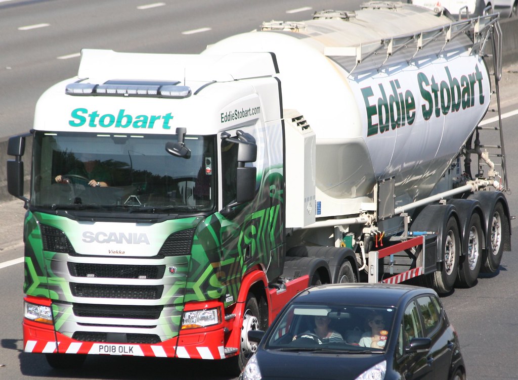 H5373 VIEKKA PO18OLK (RUGBY JUNCTION 1) M25 STAPLEFORD ABB… Flickr