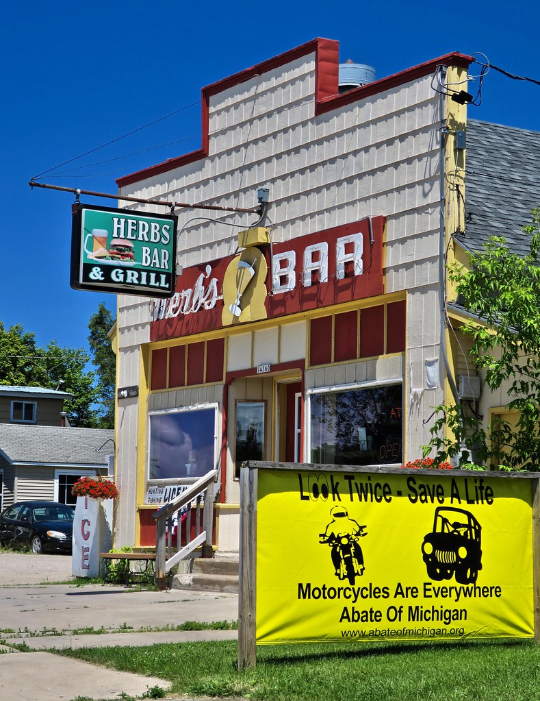 Herb's Bar, Rock, MI Herb's Bar, 14360 State Highway M35,… Flickr