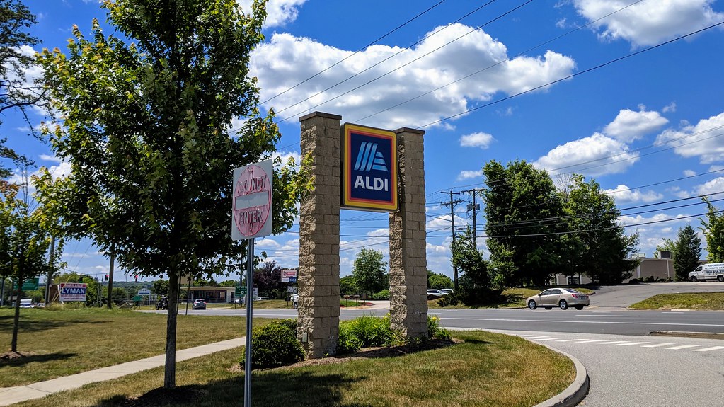 Aldi (North Windham, Connecticut) JJBers Flickr