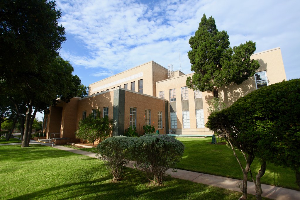 Andrews County Courthouse Andrews, TX James Ray Flickr