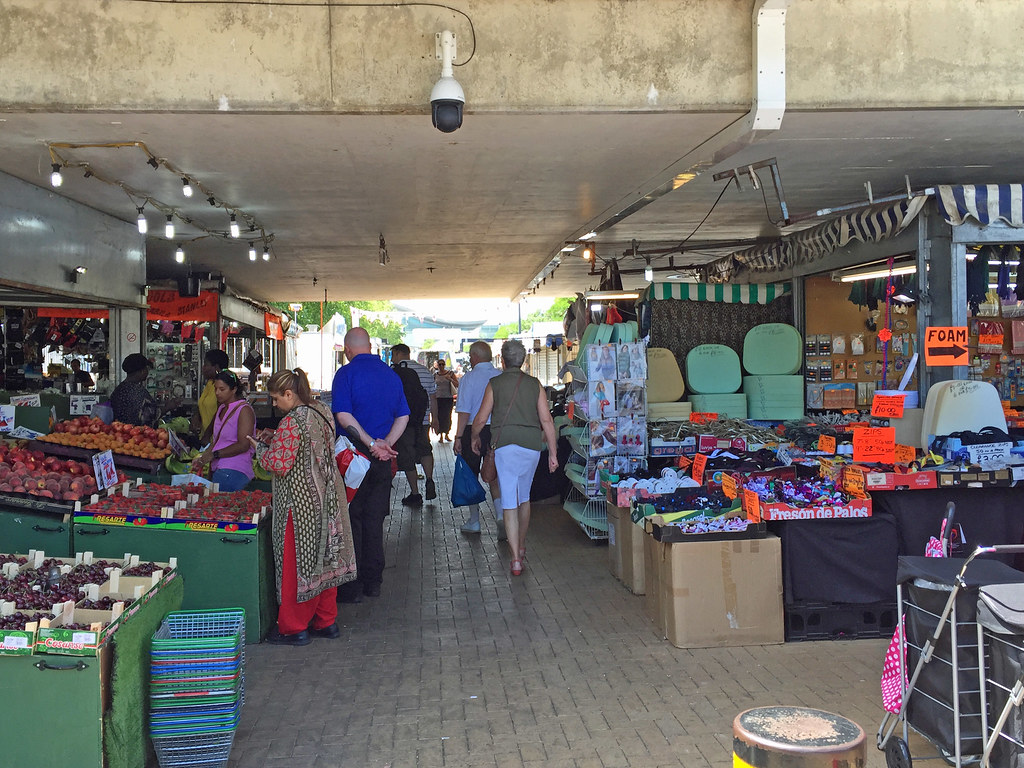 Milton Keynes Market Unceremoniously dumped under and arou… Flickr