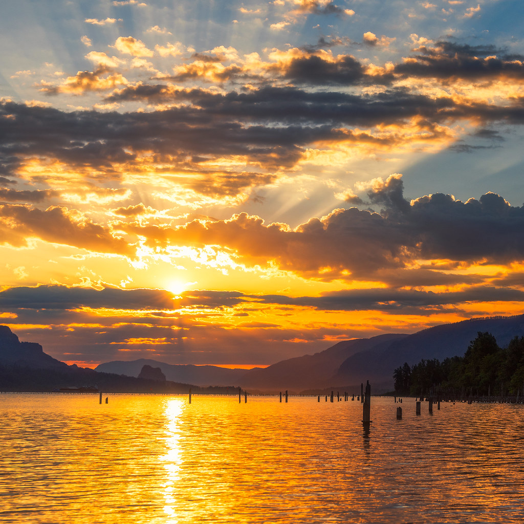 Dalton Point Sunrise Sunrise along the Columbia River near… Flickr