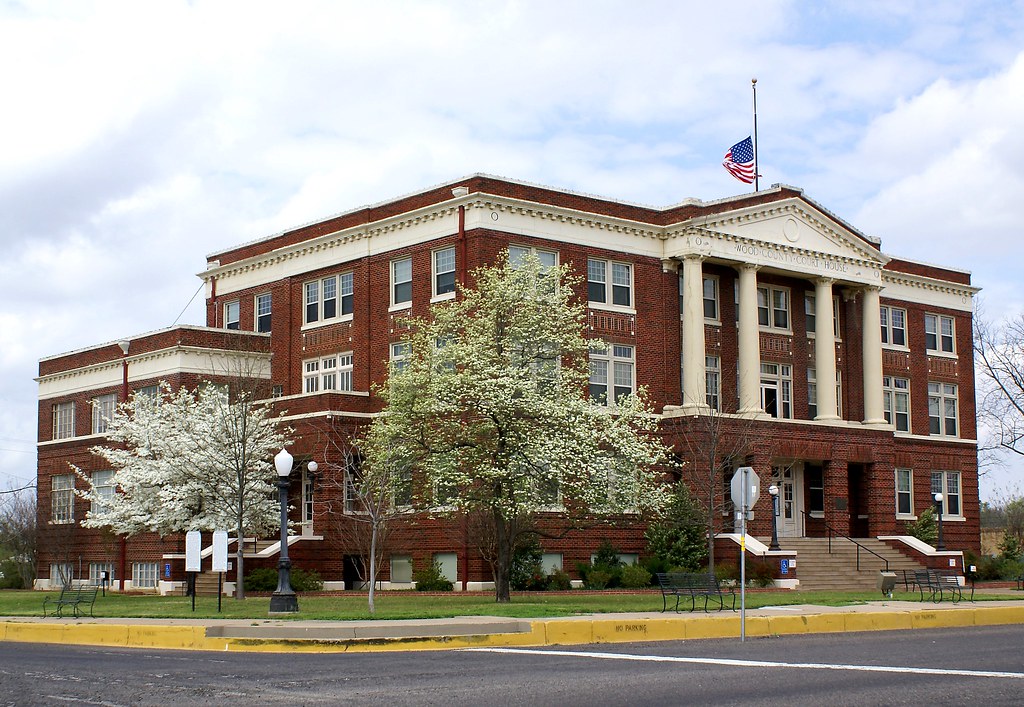 WOOD COUNTY COURTHOUSE QUITMAN, TEXAS. Built in 1925 and a… Flickr