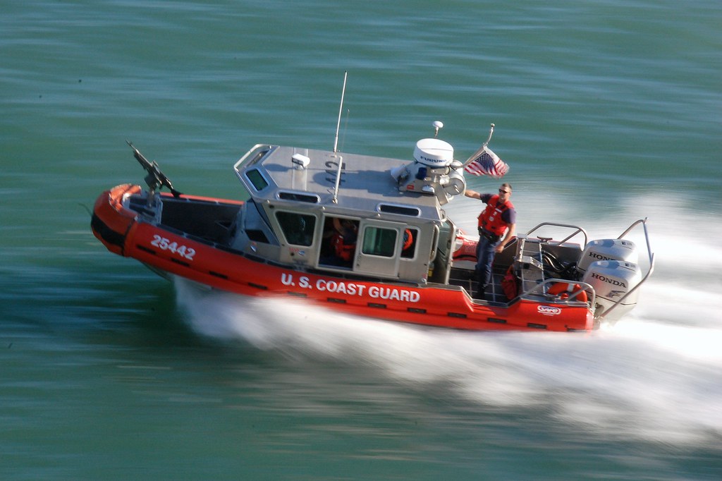 Coast Guard Speed Boat at 1/15" This coast guard boat gave… Flickr