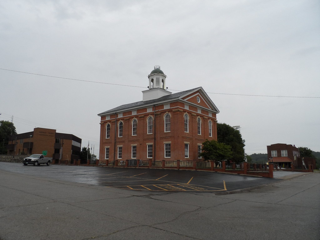 Hancock County Courthouse, August 6,2017 Hawesville KY. Steve