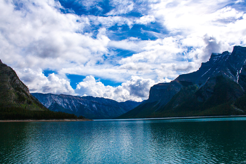 Lake Minnewanka Andrew Belliveau Flickr