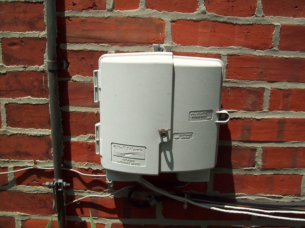 Bell Atlantic Telephone Network Interface Box A Bell Atlan… Flickr