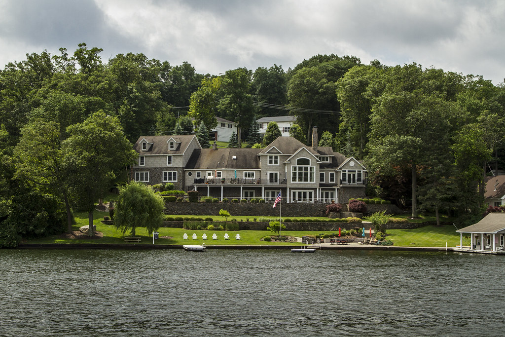 Houses on Lake Hopatcong New Jersey dareangel_2000 Flickr